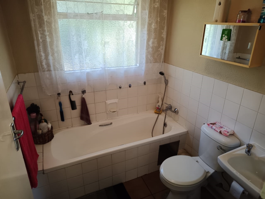 2 Bedroom Property for Sale in Ridgeway Gauteng