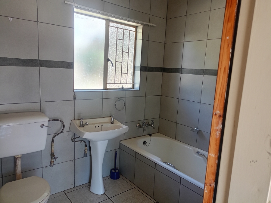 3 Bedroom Property for Sale in Falcon Ridge Gauteng