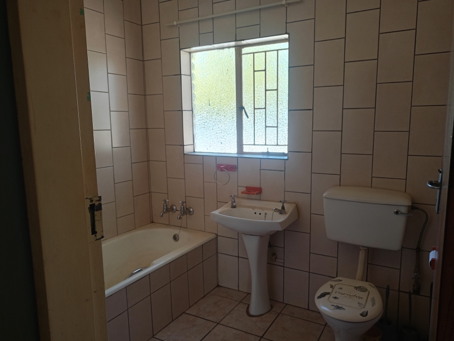 3 Bedroom Property for Sale in Falcon Ridge Gauteng