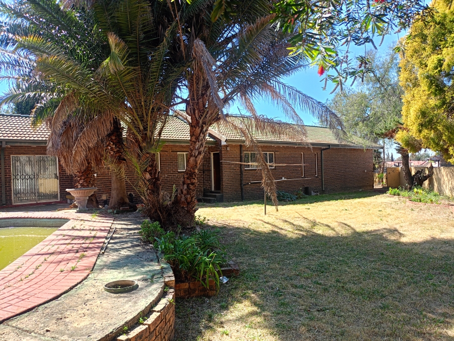 3 Bedroom Property for Sale in Falcon Ridge Gauteng