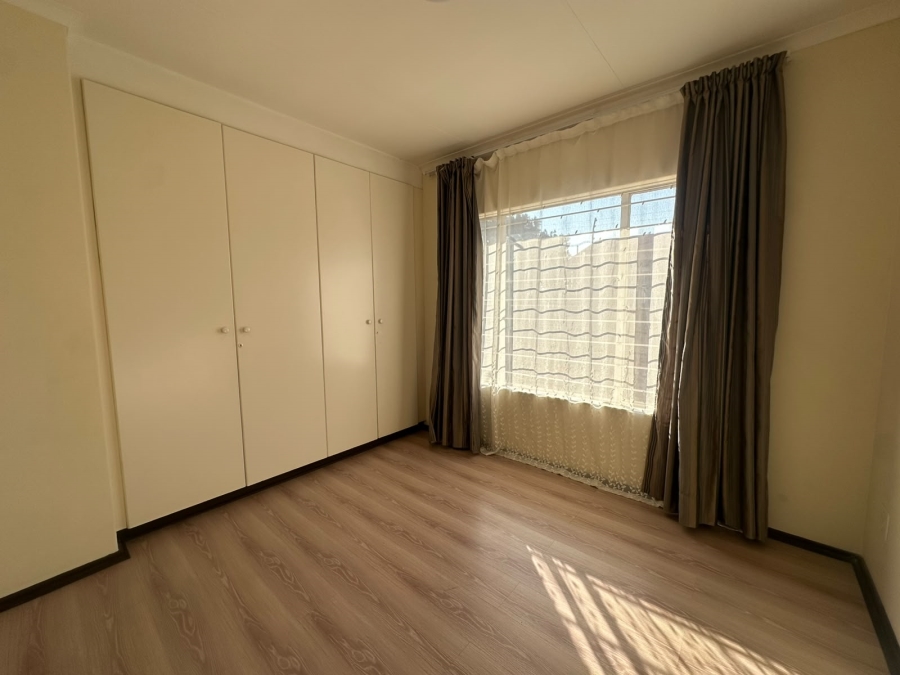 To Let 3 Bedroom Property for Rent in The Hill Gauteng