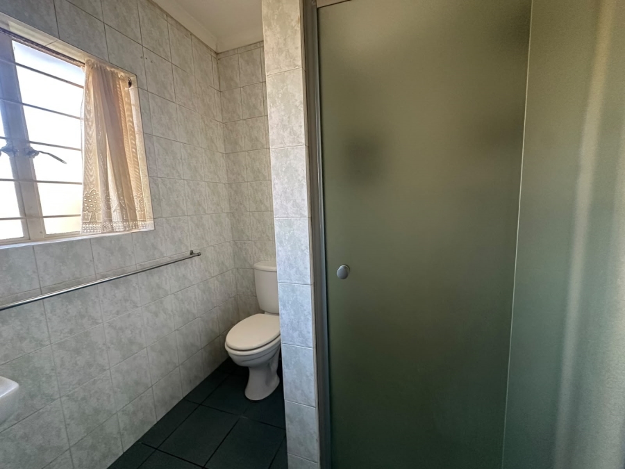 To Let 3 Bedroom Property for Rent in The Hill Gauteng