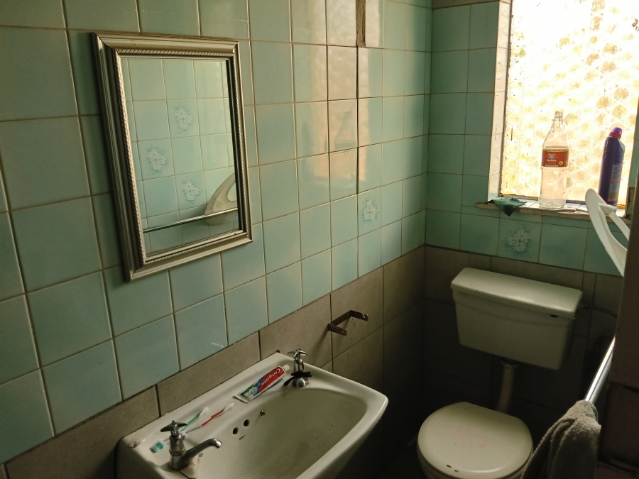 6 Bedroom Property for Sale in Actonville Gauteng