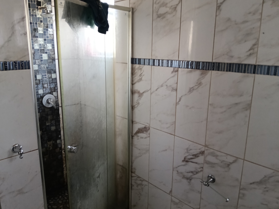 6 Bedroom Property for Sale in Actonville Gauteng