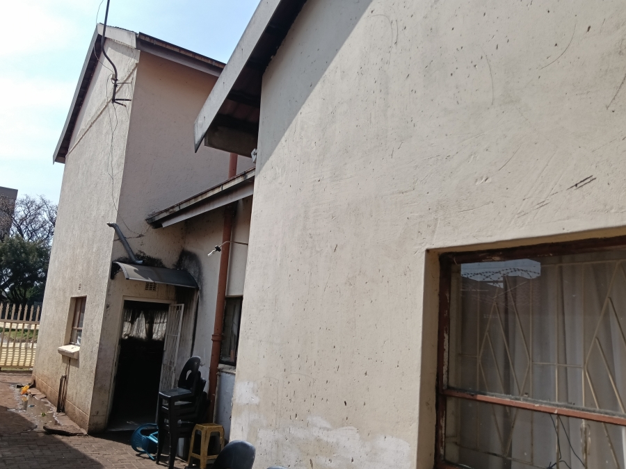 6 Bedroom Property for Sale in Actonville Gauteng