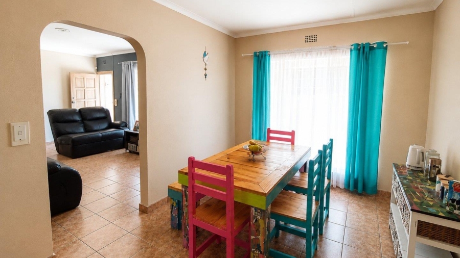 5 Bedroom Property for Sale in Brackendowns Gauteng