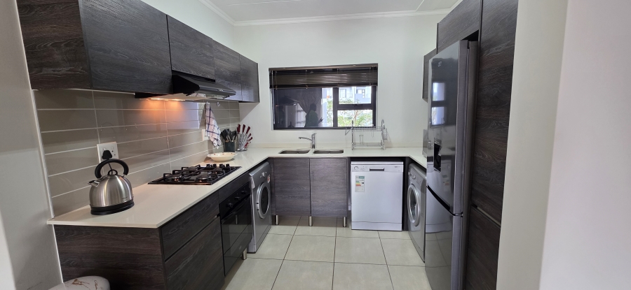 To Let 2 Bedroom Property for Rent in Modderfontein Gauteng