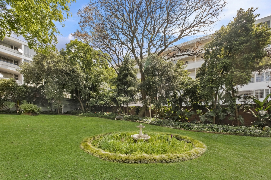 1 Bedroom Property for Sale in Illovo Gauteng