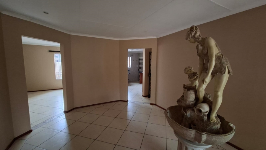 To Let 4 Bedroom Property for Rent in Sunair Park Gauteng