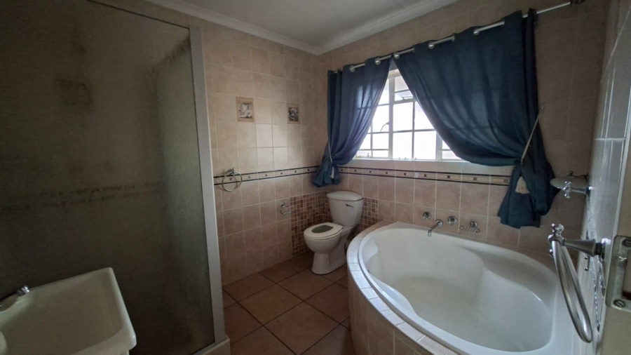 To Let 4 Bedroom Property for Rent in Sunair Park Gauteng