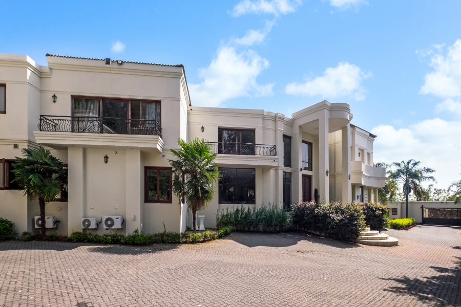 To Let 9 Bedroom Property for Rent in Bryanston Gauteng