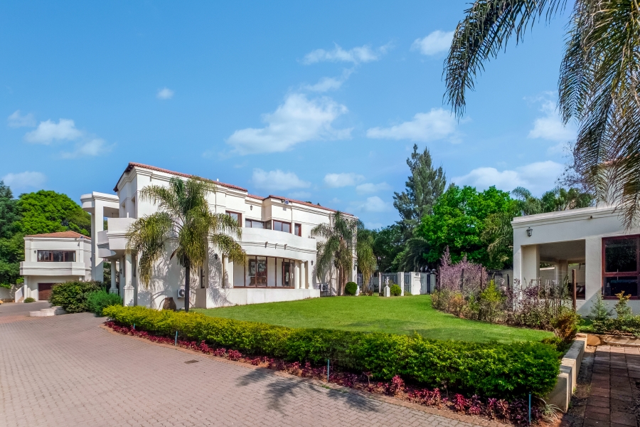 To Let 9 Bedroom Property for Rent in Bryanston Gauteng