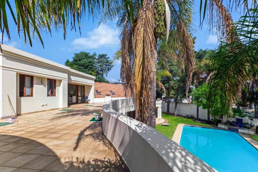 To Let 9 Bedroom Property for Rent in Bryanston Gauteng