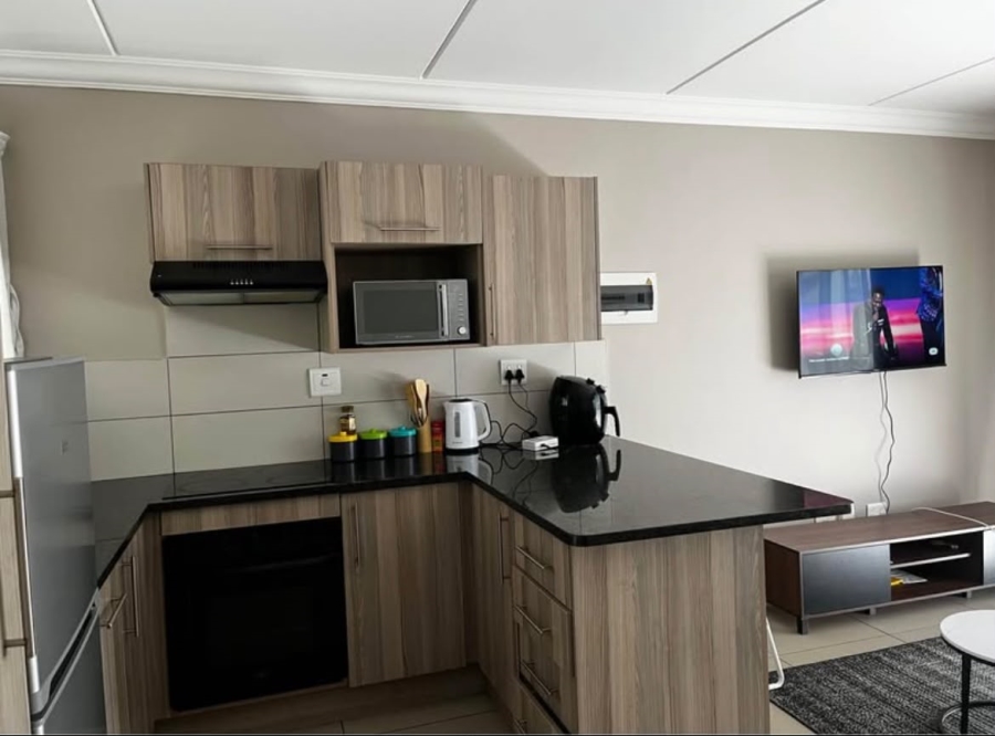 To Let 1 Bedroom Property for Rent in Broadacres Gauteng