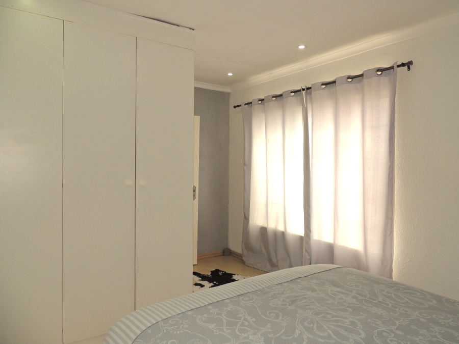 3 Bedroom Property for Sale in Wilgeheuwel Gauteng