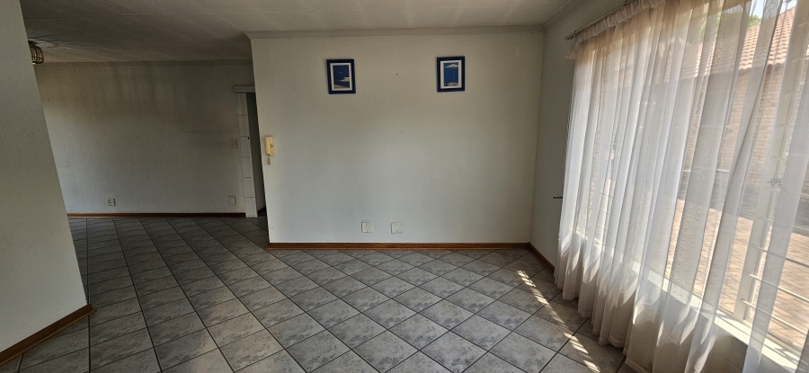 3 Bedroom Property for Sale in New Redruth Gauteng