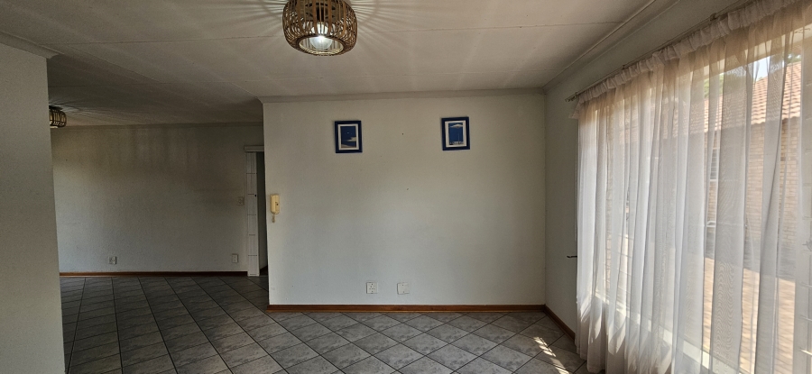 3 Bedroom Property for Sale in New Redruth Gauteng