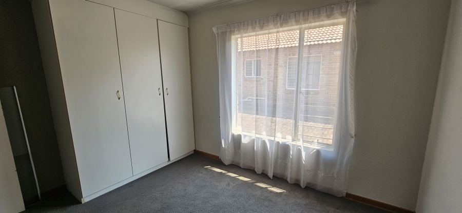 3 Bedroom Property for Sale in New Redruth Gauteng