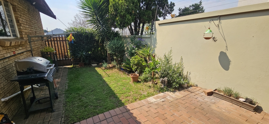 3 Bedroom Property for Sale in New Redruth Gauteng