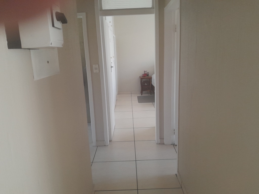 To Let 3 Bedroom Property for Rent in Randhart Gauteng