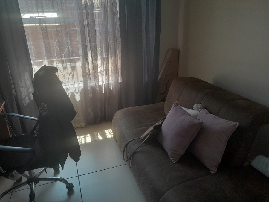 To Let 3 Bedroom Property for Rent in Randhart Gauteng