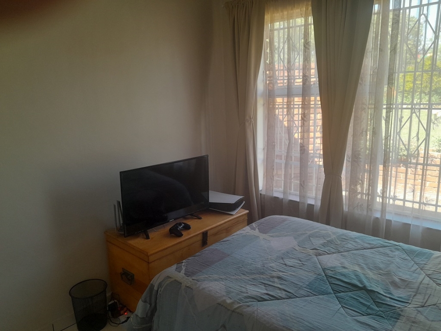 To Let 3 Bedroom Property for Rent in Randhart Gauteng