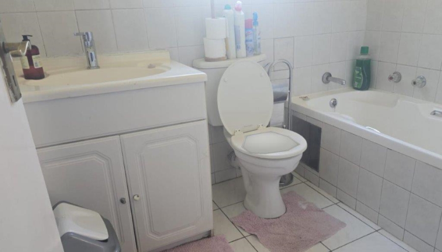 2 Bedroom Property for Sale in Marais Steyn Park Gauteng