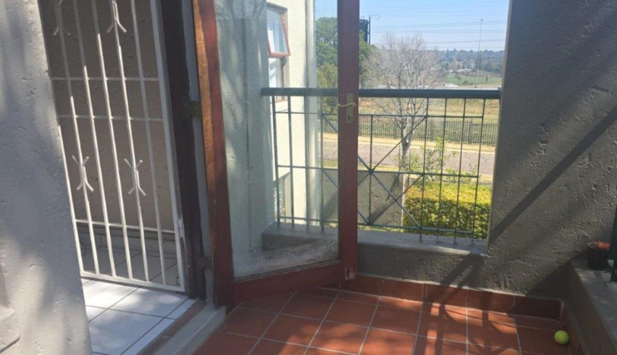 2 Bedroom Property for Sale in Marais Steyn Park Gauteng