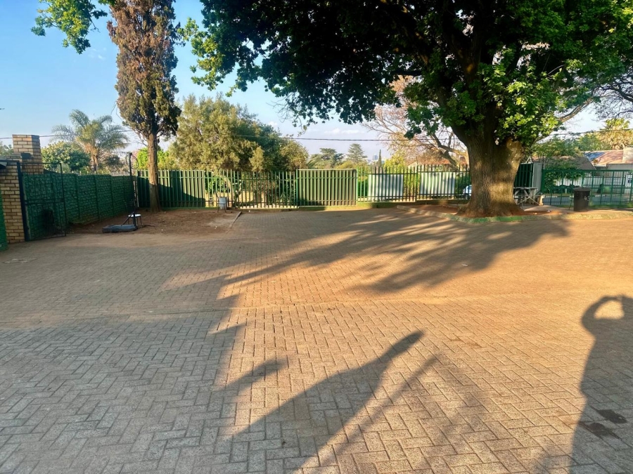 Commercial Property for Sale in Blairgowrie Gauteng