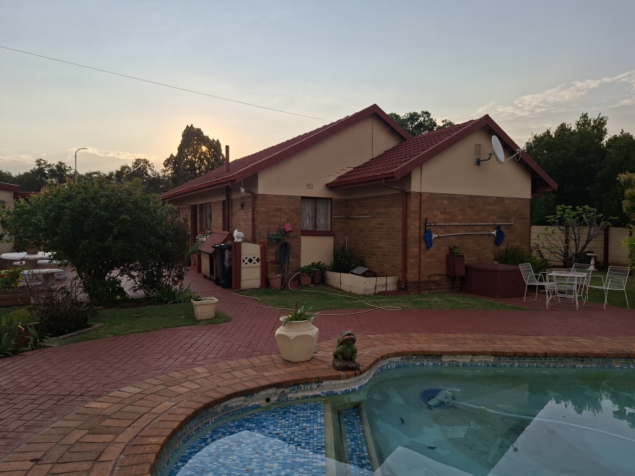 3 Bedroom Property for Sale in Edelweiss Gauteng