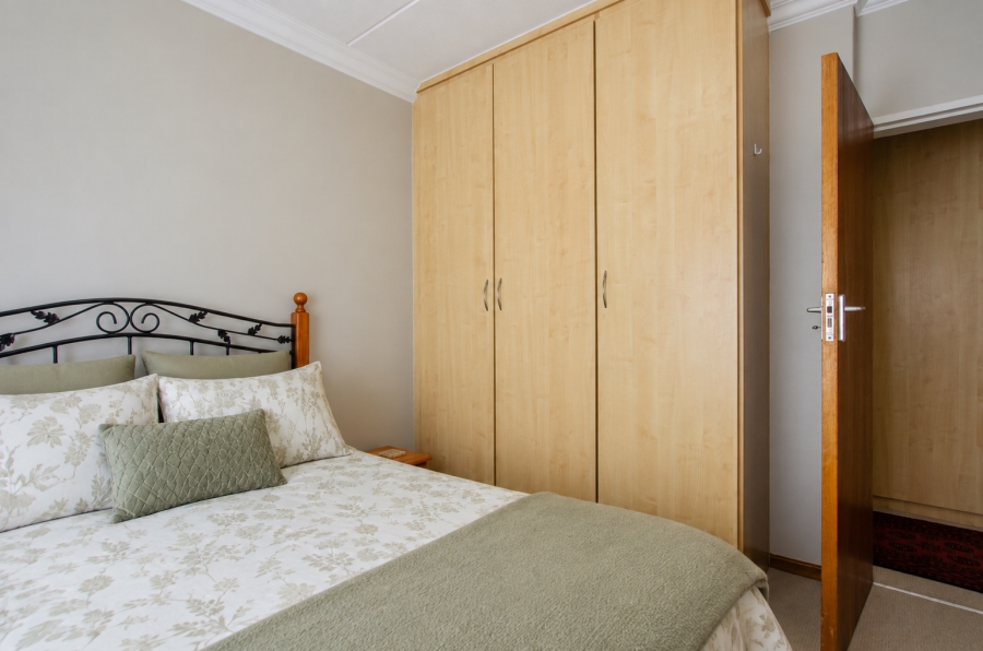 2 Bedroom Property for Sale in Rietvalleirand Gauteng