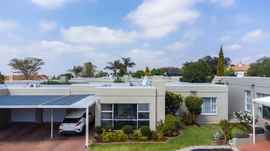 2 Bedroom Property for Sale in Rietvalleirand Gauteng