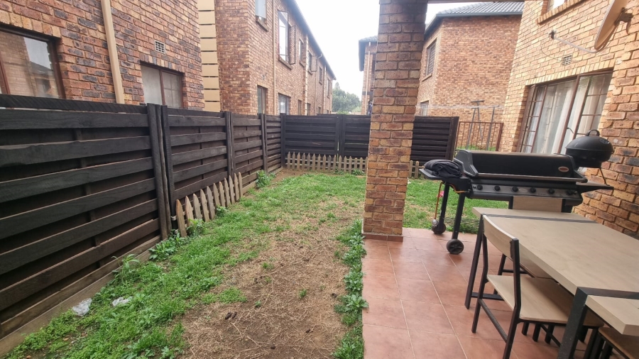 To Let 2 Bedroom Property for Rent in Rand Collieries Gauteng