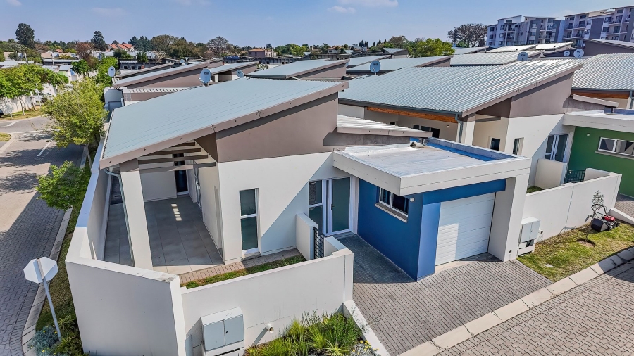 2 Bedroom Property for Sale in Broadacres Gauteng
