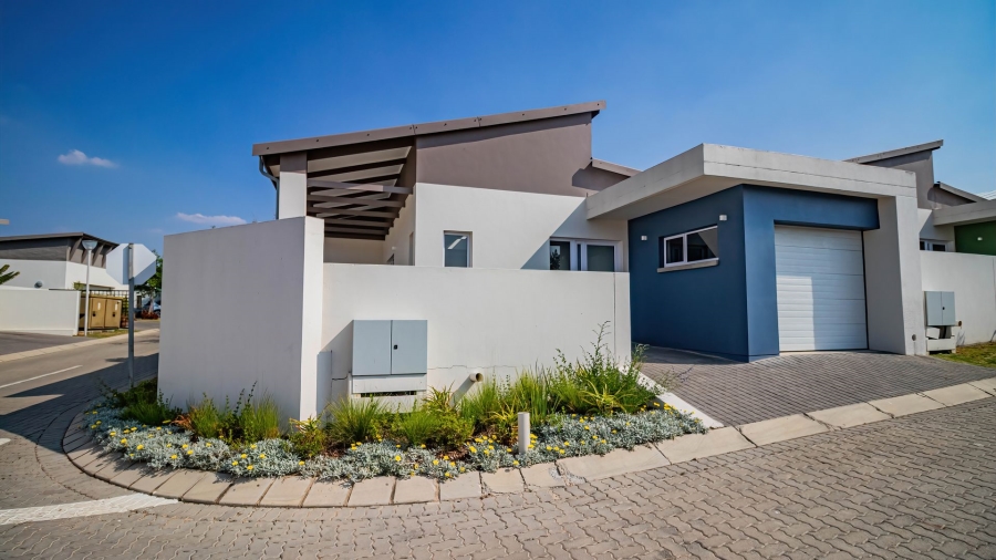 2 Bedroom Property for Sale in Broadacres Gauteng