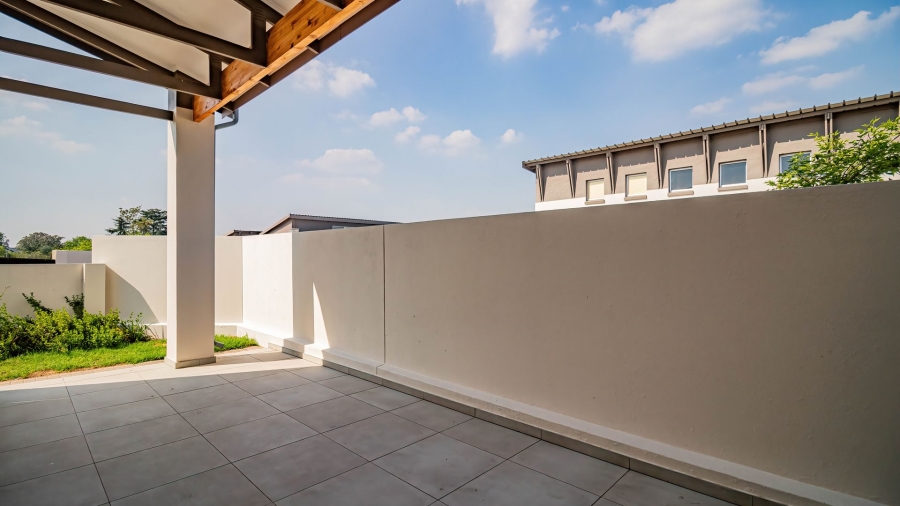 2 Bedroom Property for Sale in Broadacres Gauteng