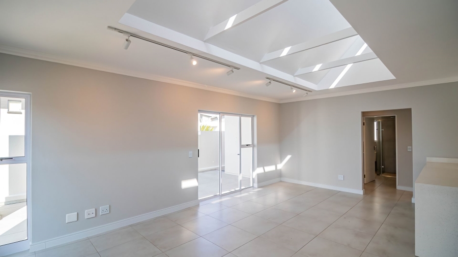 2 Bedroom Property for Sale in Broadacres Gauteng