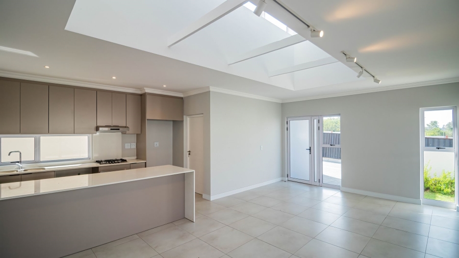 2 Bedroom Property for Sale in Broadacres Gauteng
