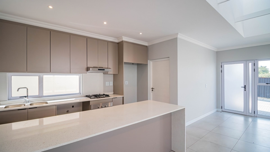 2 Bedroom Property for Sale in Broadacres Gauteng
