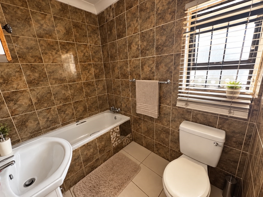 3 Bedroom Property for Sale in Sophiatown Gauteng