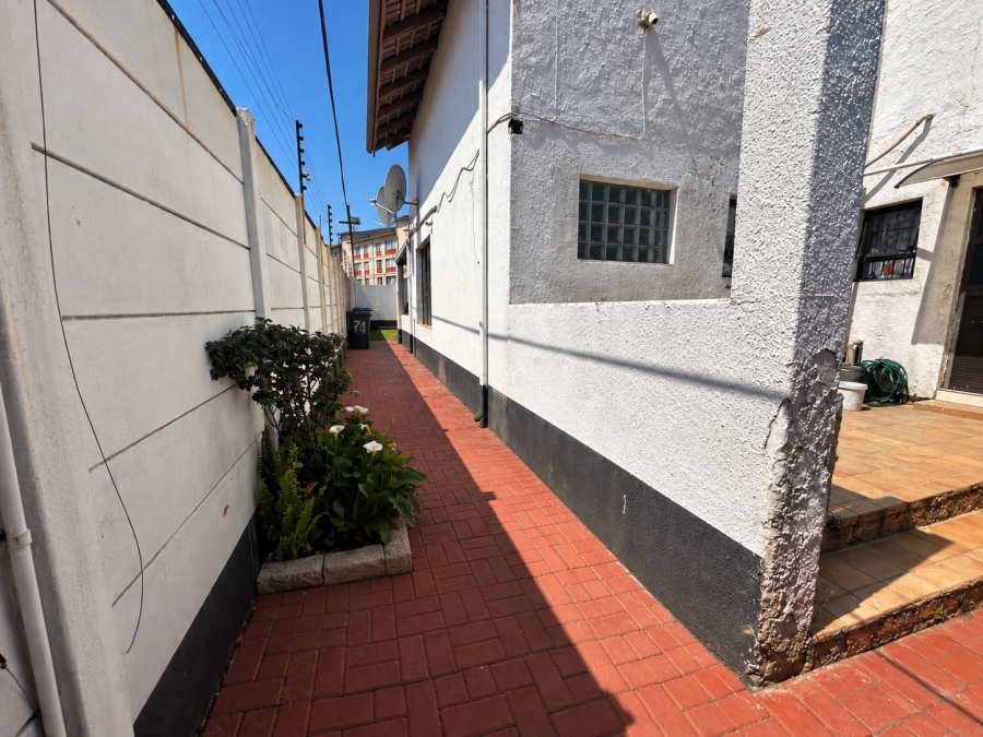 3 Bedroom Property for Sale in Sophiatown Gauteng