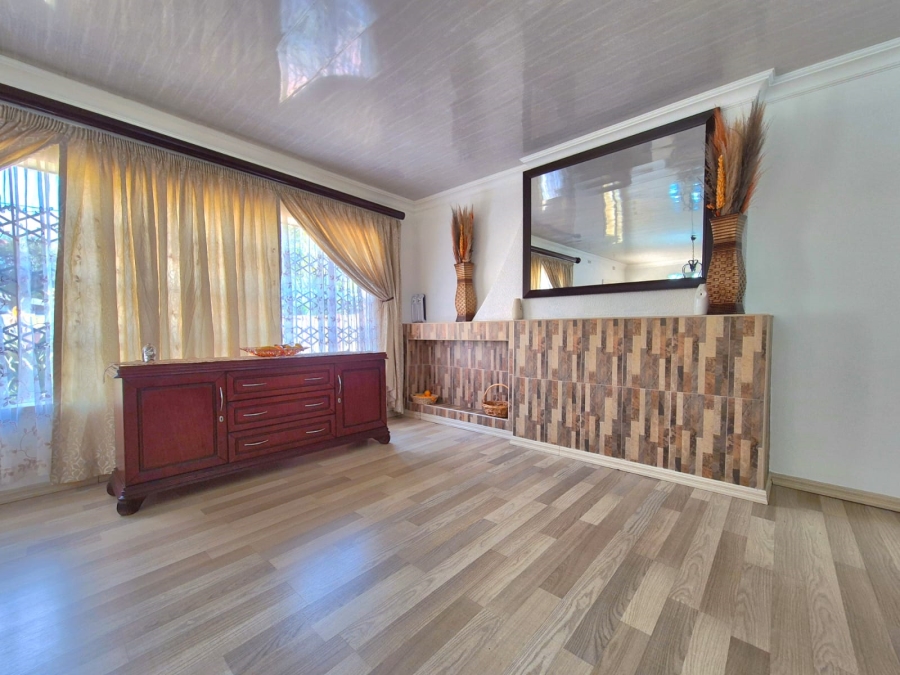To Let 5 Bedroom Property for Rent in Brenthurst Gauteng