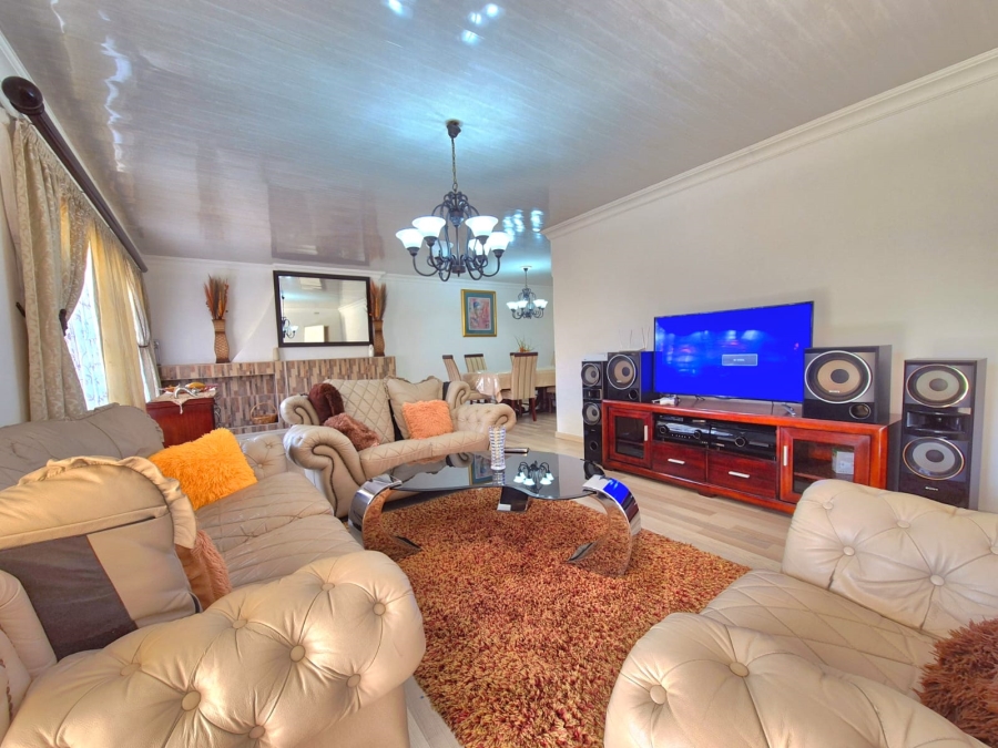 To Let 5 Bedroom Property for Rent in Brenthurst Gauteng