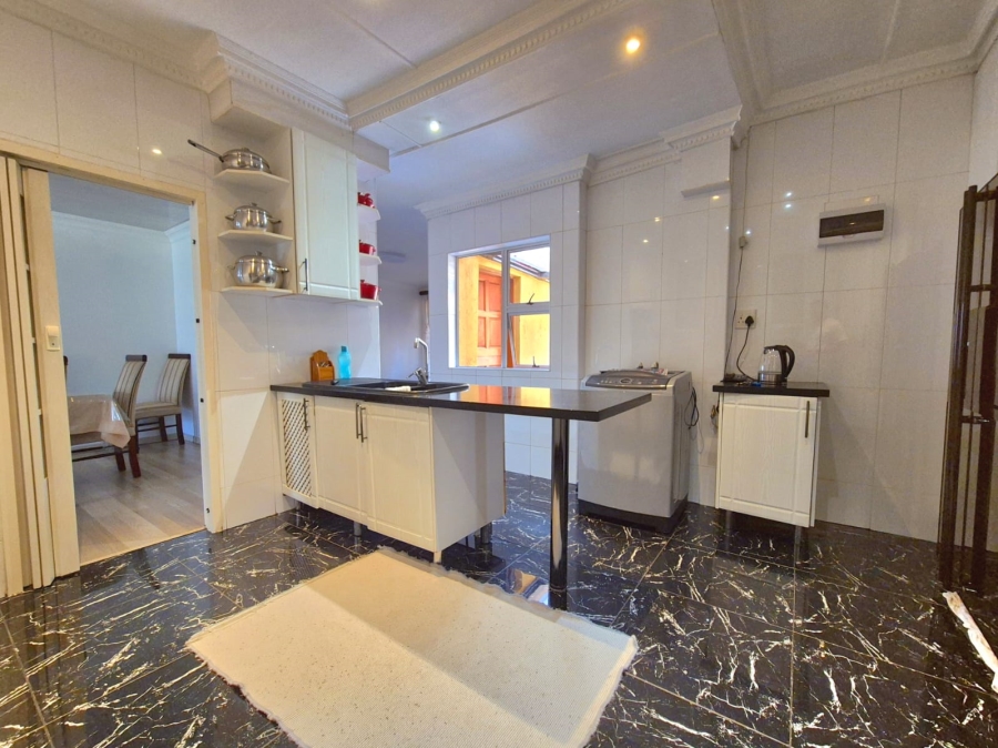 To Let 5 Bedroom Property for Rent in Brenthurst Gauteng