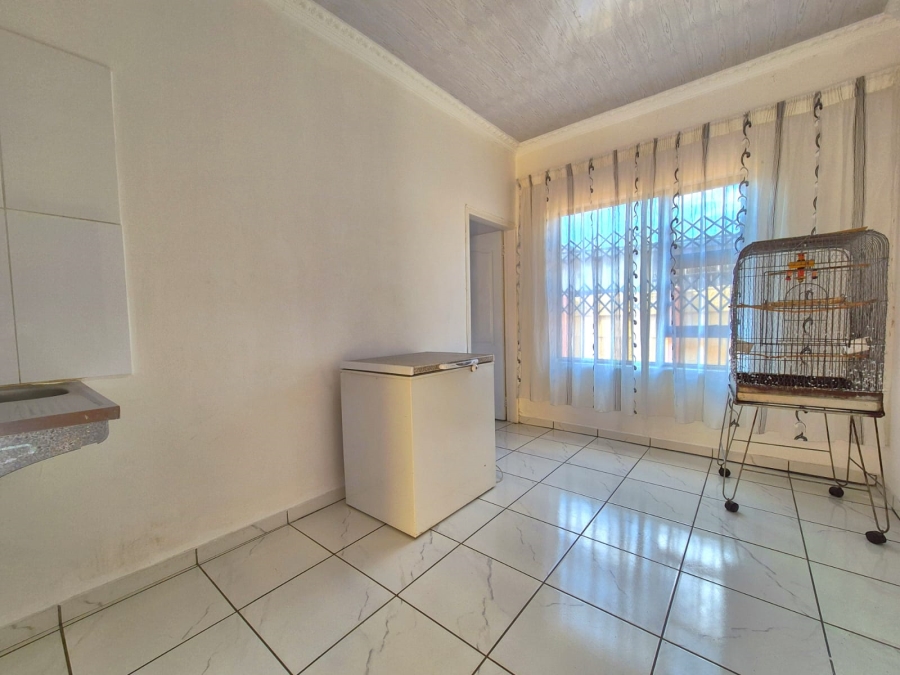 To Let 5 Bedroom Property for Rent in Brenthurst Gauteng