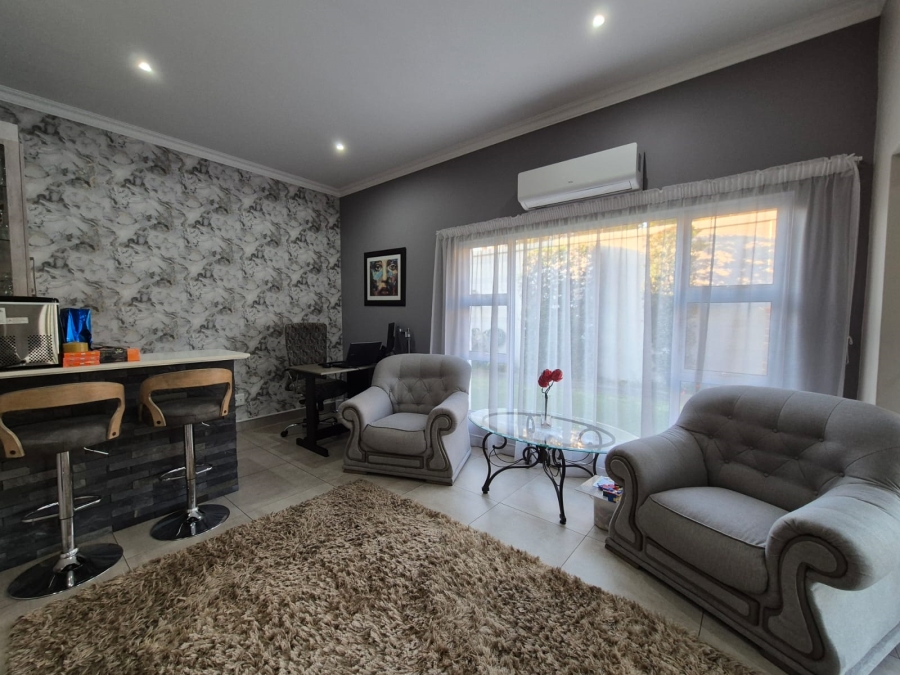 3 Bedroom Property for Sale in Vanderbijlpark SW 5 Gauteng