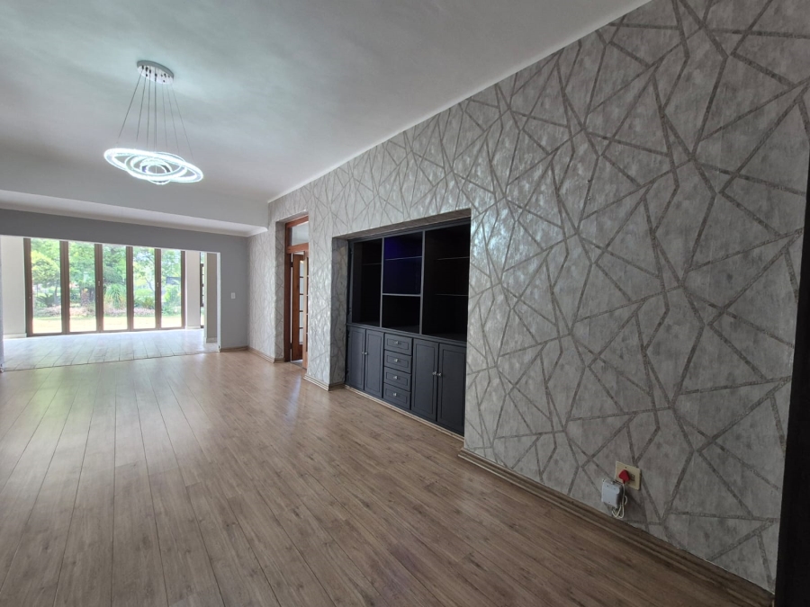 4 Bedroom Property for Sale in Vanderbijlpark SW 5 Gauteng