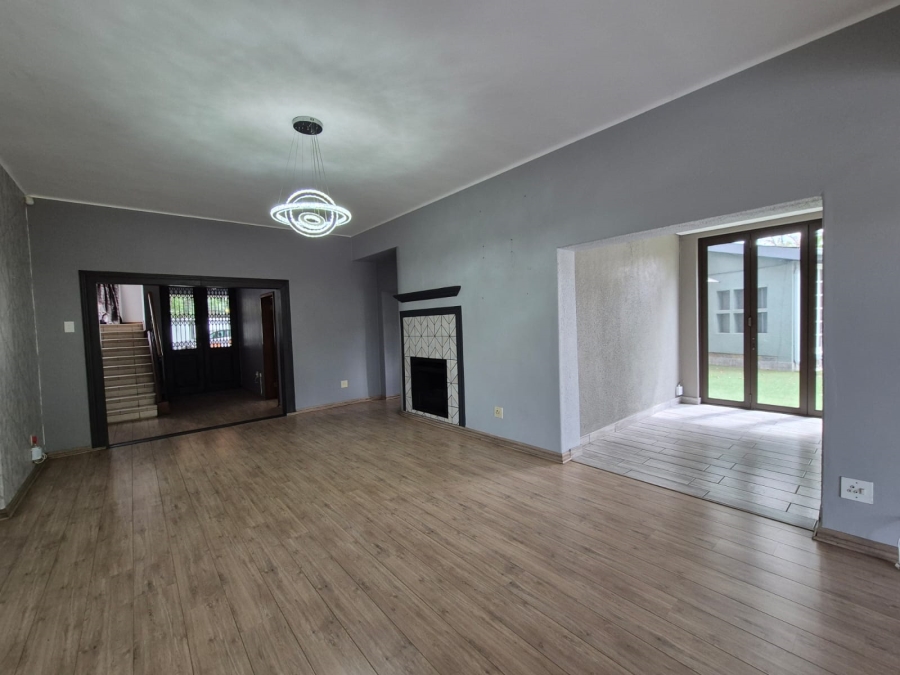 4 Bedroom Property for Sale in Vanderbijlpark SW 5 Gauteng