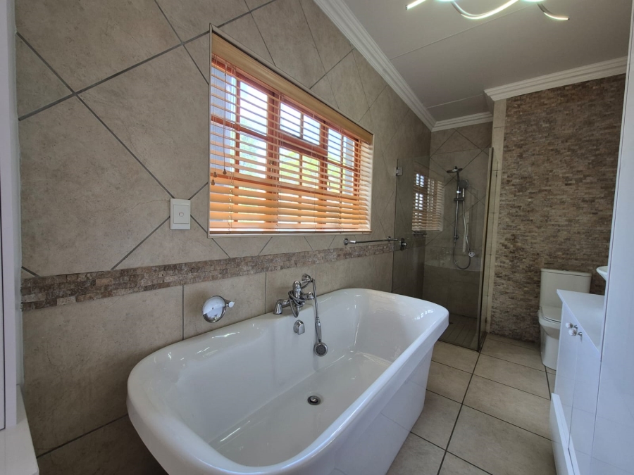4 Bedroom Property for Sale in Vanderbijlpark SW 5 Gauteng