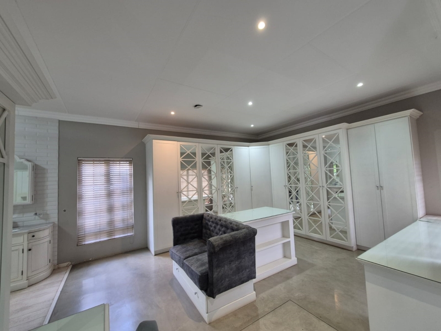 4 Bedroom Property for Sale in Vanderbijlpark SW 5 Gauteng